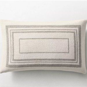 RESTORATION HARDWARE IVORY & GREY ALPACA PILLOW COVER - 14" x 22" LUMBAR